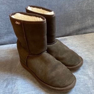 EMU Bronte Lo Suede BOOTS Dark Chocolate Brown. 100% merino wool lining